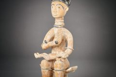 Ashanti: Queen-Mother and Child Maternity Statue