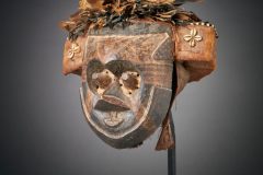 Kuba: Pwoom-Itok Ceremonial Dance Mask